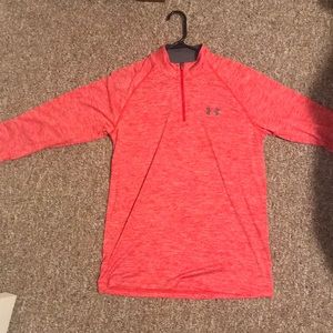 Men’s under Armour quarter zip size small